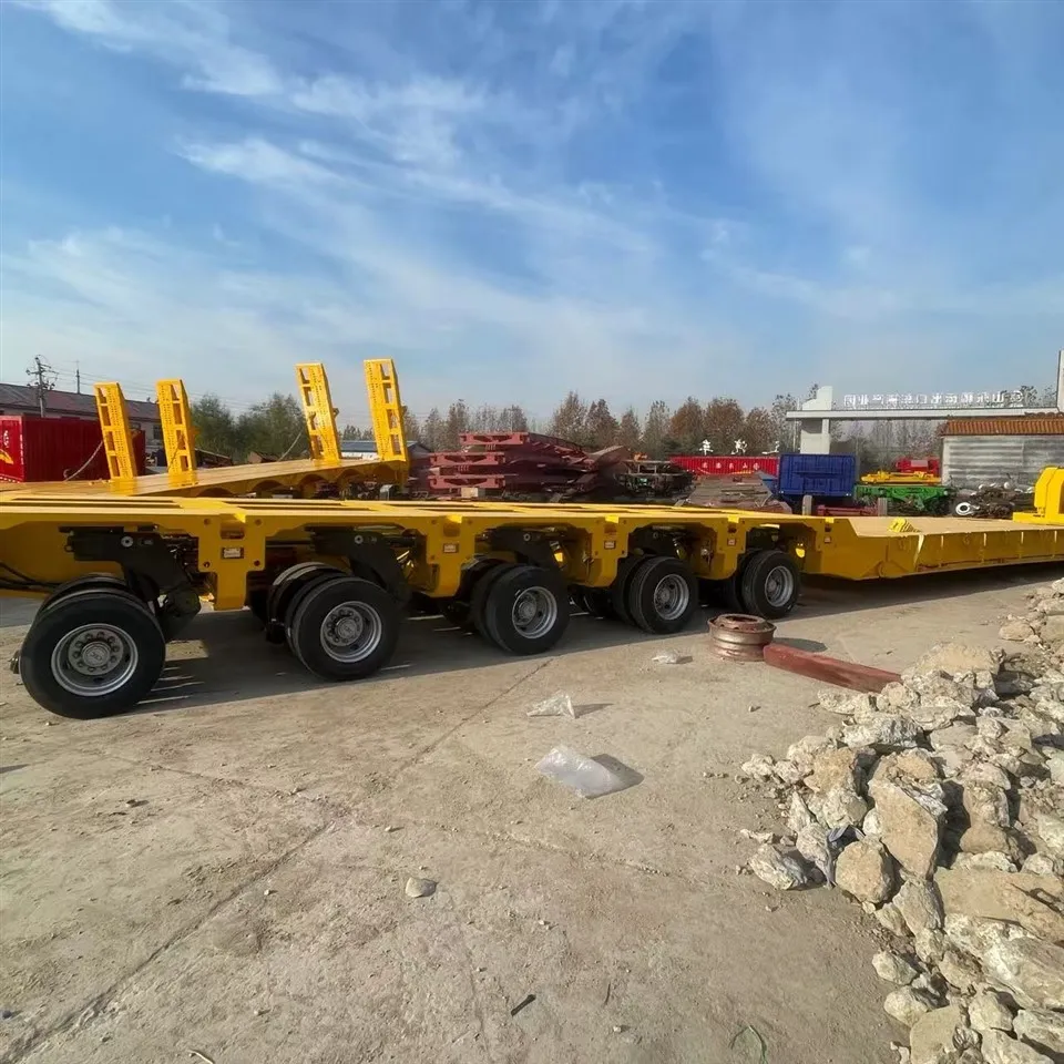 Tri Axle Detachable Gooseneck Low Loader 40FT Lowbed Trailer 60 Ton Lowboy Loader Trailers For Sale Lowboy Trailers factory